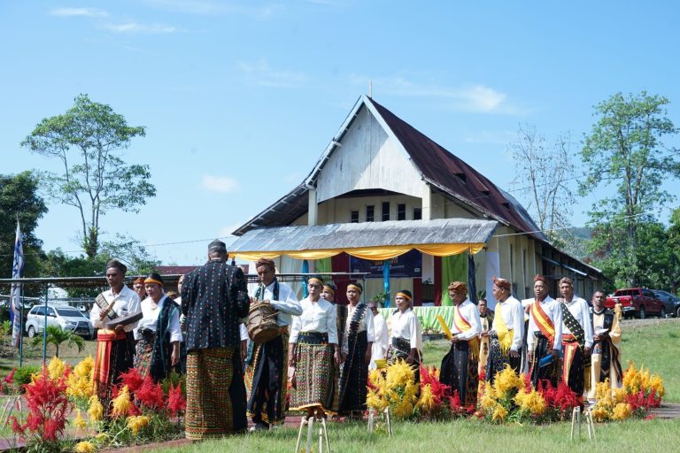 Gereja Tua Paroki Rekas in Mbeliling West Manggarai