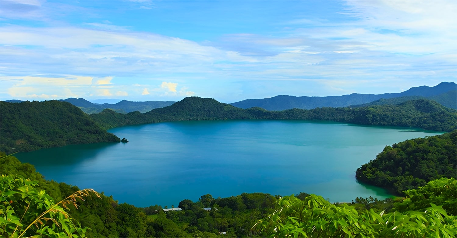 Sano Nggoang Lake - Flores Wanderlust